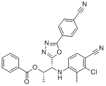 (1R,2S)-1-(3-Chloro-4-cyano-2-methylphenylamino)-1-(5-(4-cyanophenyl)-1,3,4-oxadiazol-2-yl)propan-2-yl benzoate molecular structure (CAS 1208070-53-4)