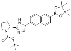 (S)-2-(4-(6-(4,4,5,5-四甲基-1,3,2-二氧杂硼杂环戊烷-2-基)萘-2-基)-1H-咪唑-2-基)吡咯烷-1-羧酸叔丁酯分子结构 (CAS 1228552-26-8)